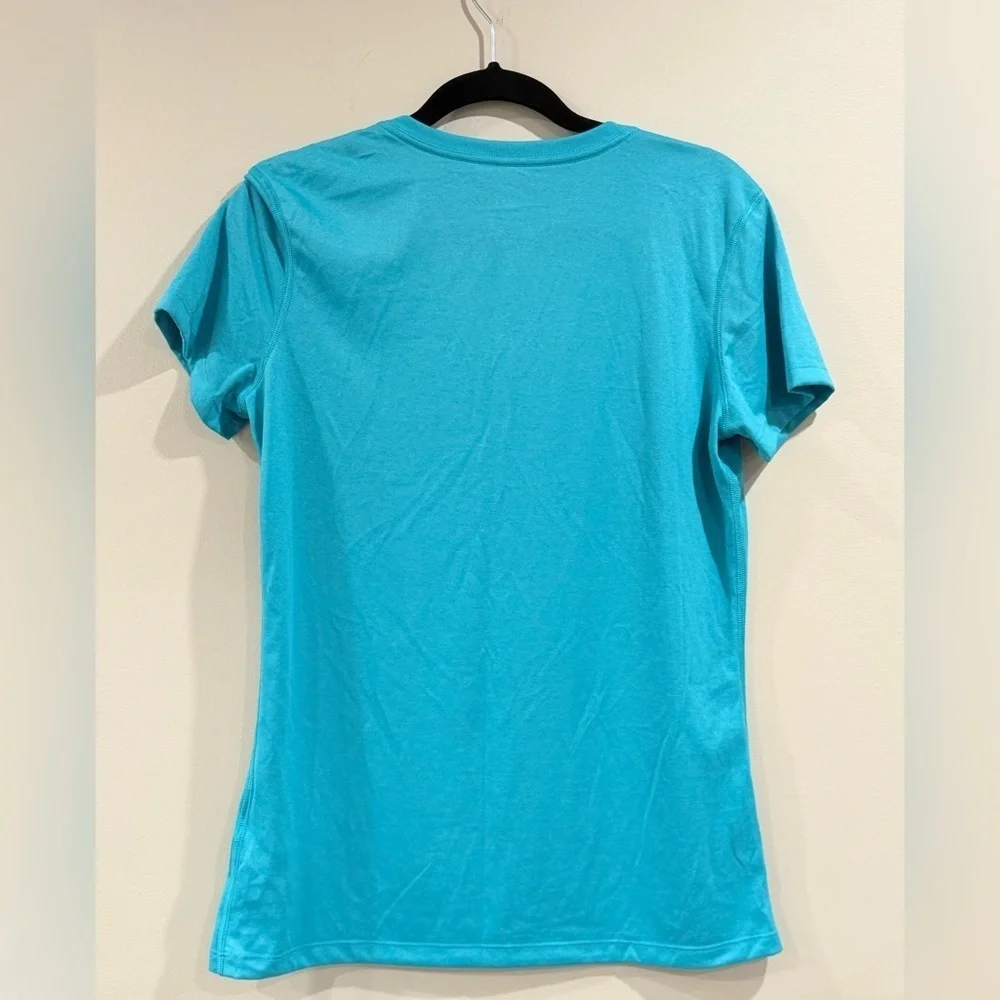 🔥Nike Women's Blue V-Neck Top🔥